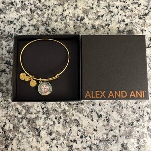 Alex & Ani Sand Dollar Bangle “Faith Brings Miracles “ NIB Gold Tone